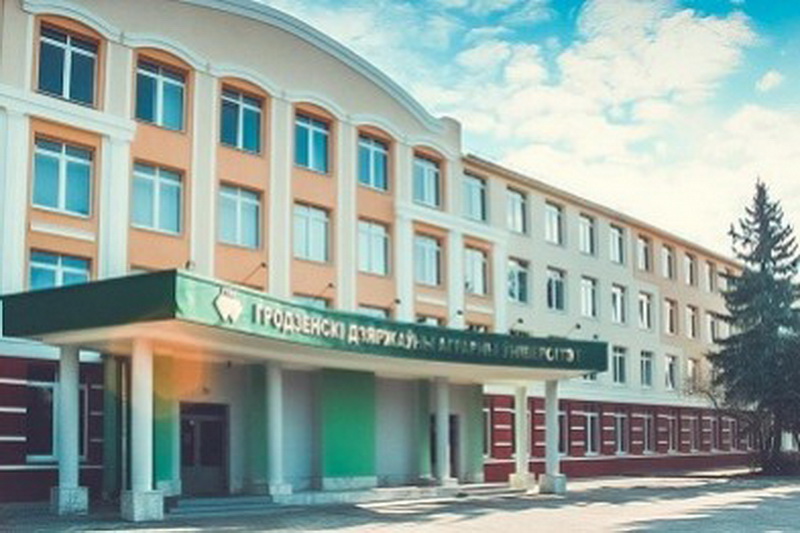 Аграрии Томской области изучают новейшие сельхозразработки Гродненской области