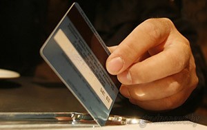 В Беларуси прорабатывается вопрос о безусловном возврате банками похищенных с карточек денег