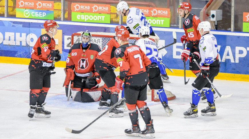 "Неман" и "Юность" одержали первые победы в четвертьфинальных сериях Кубка Президента