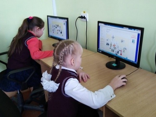 Киберсоциализация с первого класса. Как идеи цифровой профориентации школ Финляндии, Швеции и Эстонии внедряют в Зельвенском районе