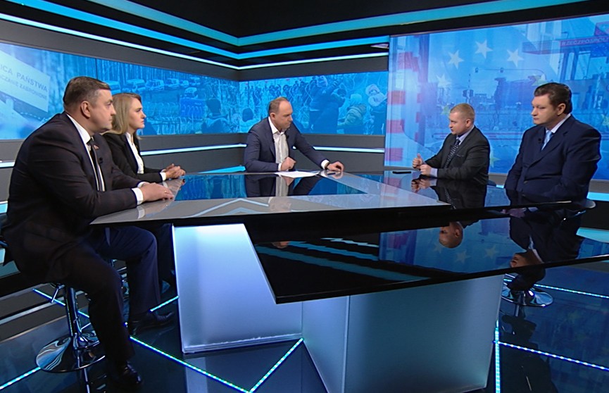 Польский капкан: кому выгоден кризис на границе и зачем премьеру Моравецкому турне по Балтии?