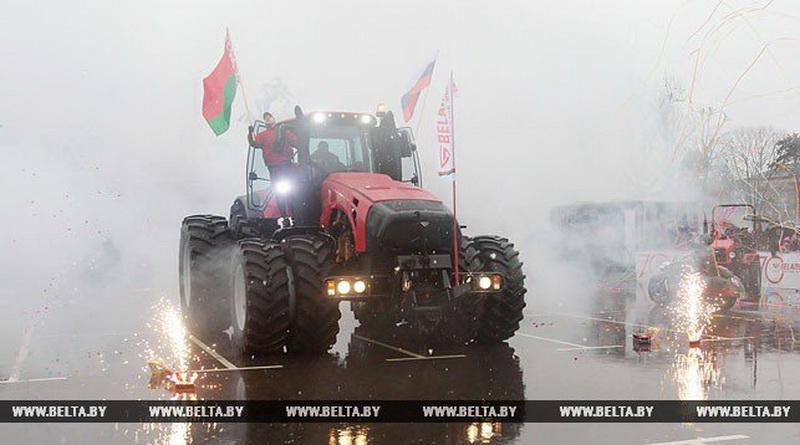 Минский тракторный завод презентовал новую модель трактора «Беларус-4522»