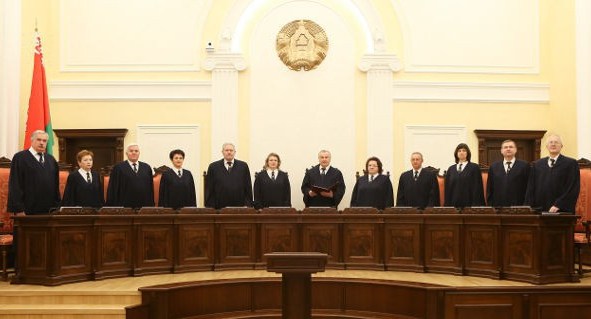 КС признал поправки в закон о массовых мероприятиях соответствующими Конституции