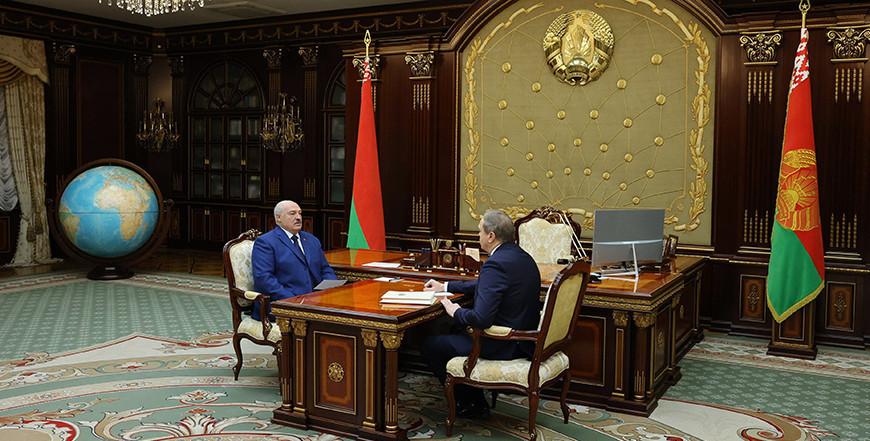 Александр Лукашенко о НАН: без науки никуда, время сейчас такое