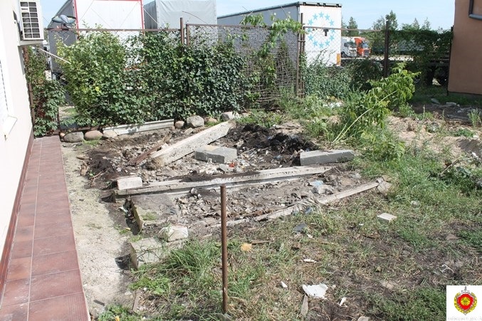 В Гродно во время строительных работ под вагончиком нашли старый револьвер с патронами