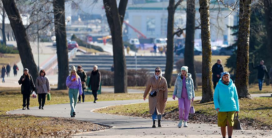 Как белорусы будут работать и отдыхать в апреле, рассказали в Минтруда