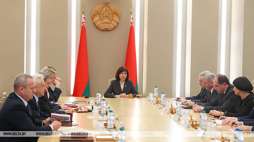 Наталья Кочанова: сенаторы должны оперативно реагировать на проблемы людей