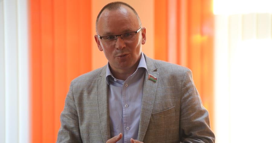 Александр Сонгин: «Работа в округах заключается в умении слушать и слышать проблемы, волнующие избирателей»
