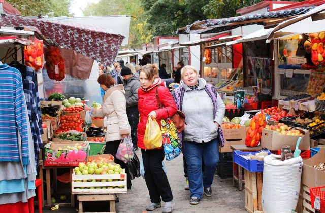 Многодетным матерям, торгующим на мини-рынках Гродно, уменьшат плату за аренду