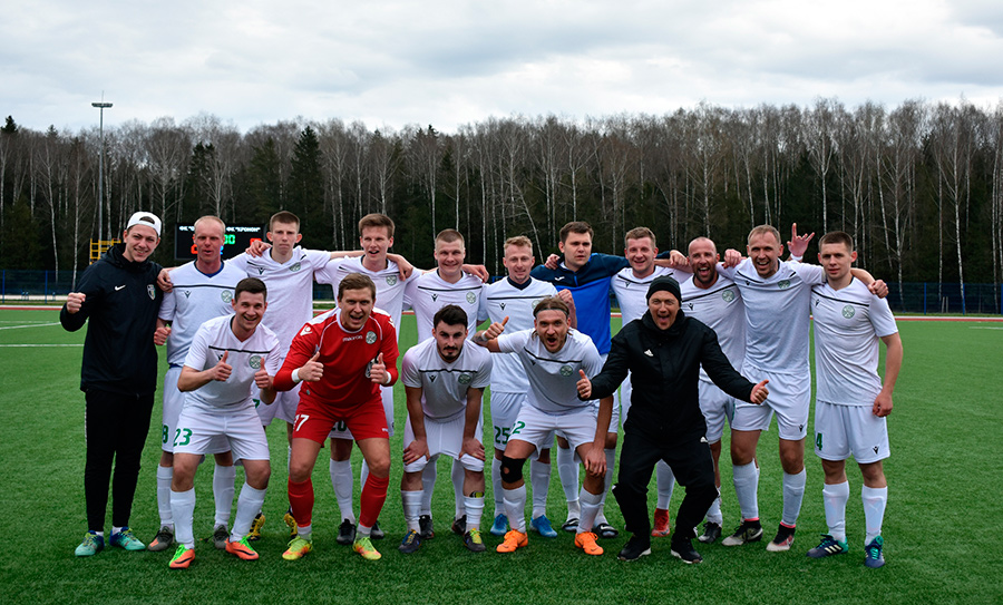 С логотипом из Исландии и футболистом из национальной сборной: «Островец» стартовал во второй лиге с трех побед