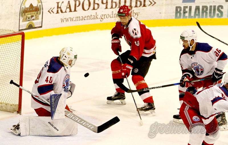 Взяли реванш: "Неман" переиграл "Юность" и продлил победную серию (Новое видео, больше фото и мнения болельщиков)