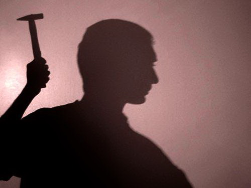 В Лиде явившаяся пьяному парню ведьма вложила в руку молоток и отправила убивать старушку