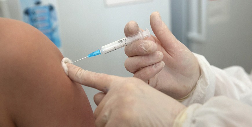 Эксперт: проводить тест на антитела перед вакцинацией от COVID-19 не нужно