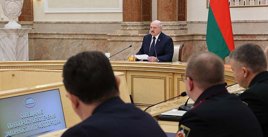 Александр Лукашенко об обеспечении правопорядка: нужны не "палочно-галочные" отчеты, а слаженная работа госорганов