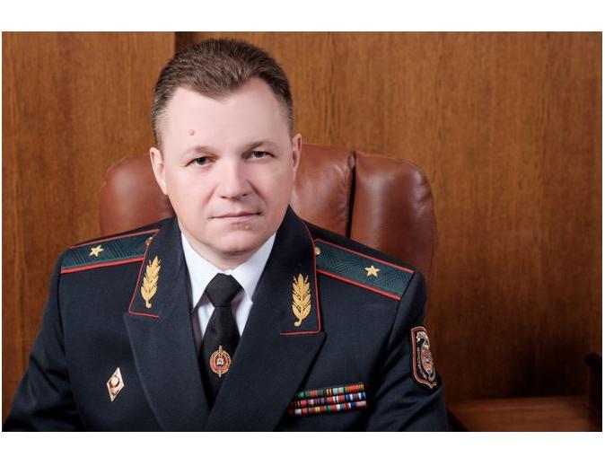 Начальник УВД Гродненского облисполкома Вадим Синявский: "Необходим конструктивный диалог. Но точно не на улице"