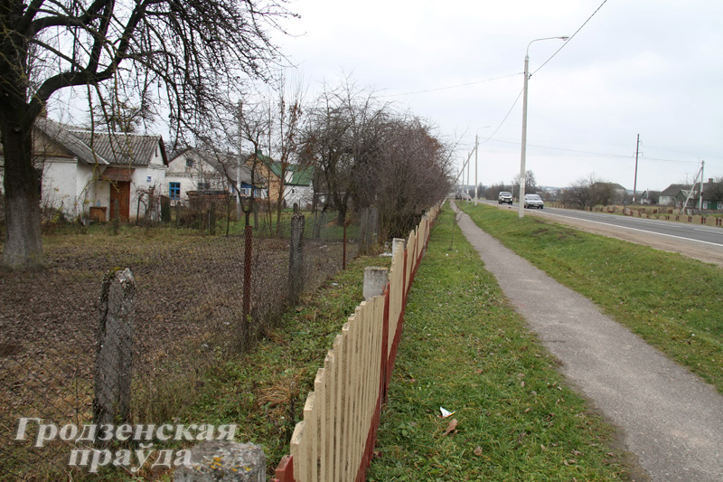 В Гродно за захламленный двор и покосившийся забор будут штрафовать