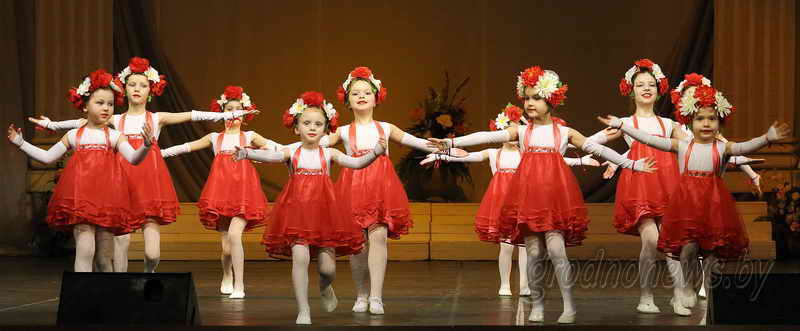 Около 500 школьников примут участие в финале республиканского конкурса детского творчества "Здравствуй, мир!"