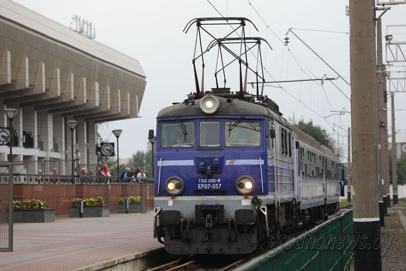 В связи с ремонтными работами изменяются маршруты поездов