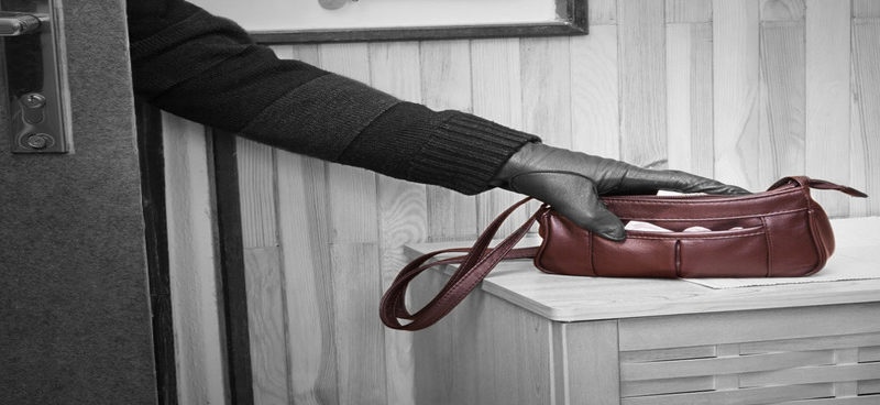 Семейные драмы. В Волковыском районе пасынок обокрал отчима