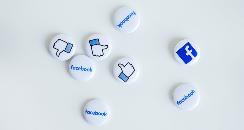 Facebook заплатит за участие в опросах