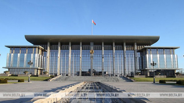  Встреча Александра Лукашенко и Шавката Мирзиёева проходит во Дворце Независимости 