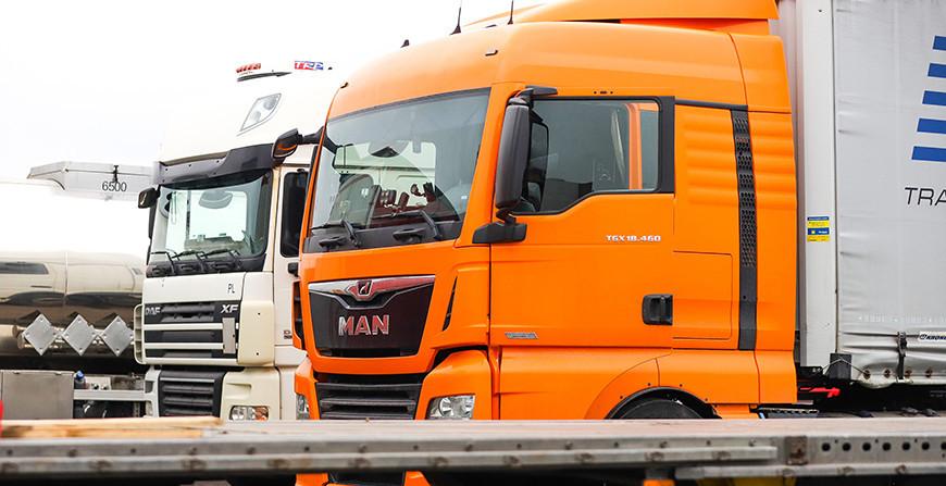 Очередь грузовых авто на въезд в Польшу выросла на 150 единиц 