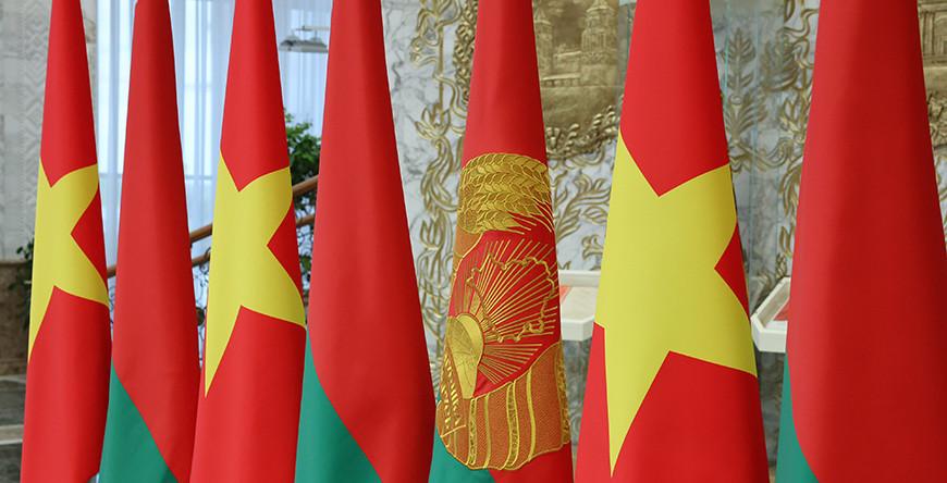 Александр Лукашенко заявил о намерении установить между Беларусью и Вьетнамом стратегическое партнерство