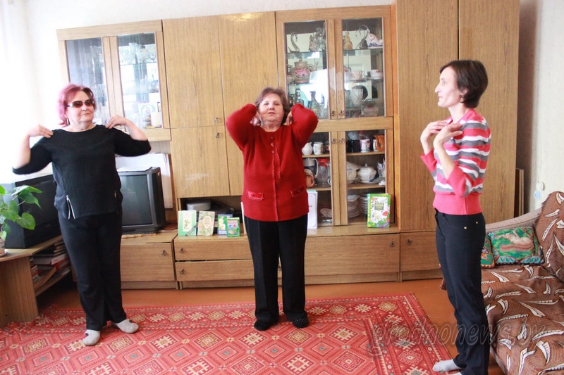 На Мостовщине социальные работники оказывают пожилым людям санаторные услуги