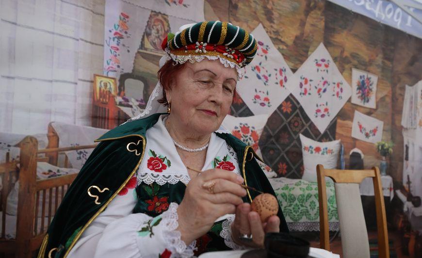 Секреты сопоцкинской писанки раскрыли на тематическом празднике в Гродненском районе