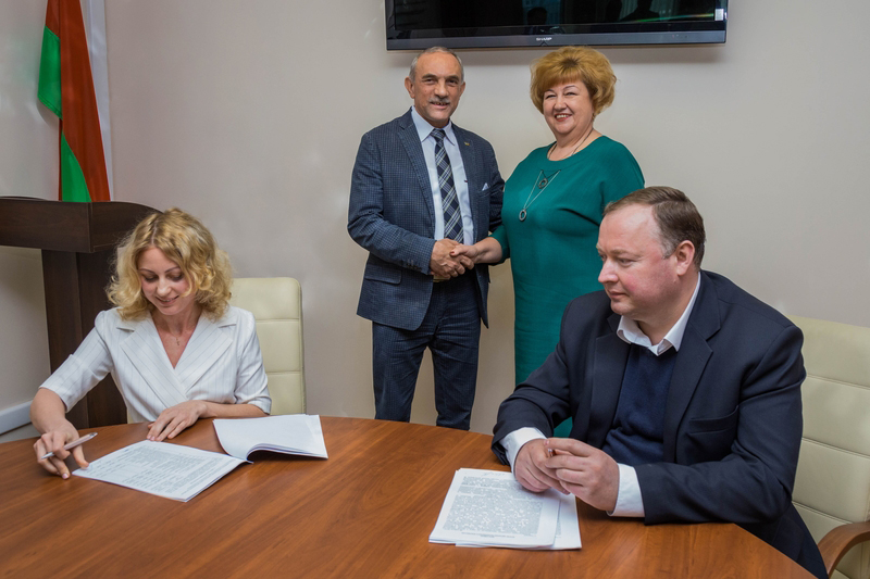 Польский инвестор приобрел здания для организации производства мебели в Сморгони 