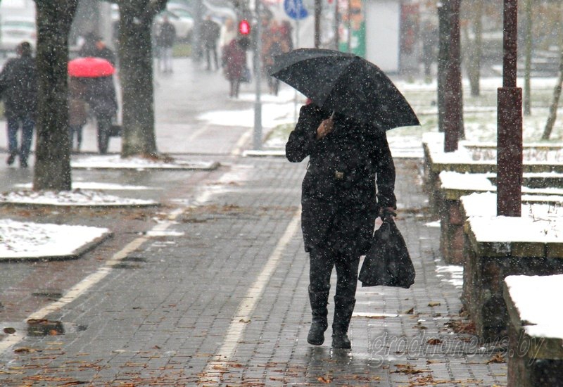 Сильный ветер и дожди с мокрым снегом ожидаются в Беларуси 10 декабря