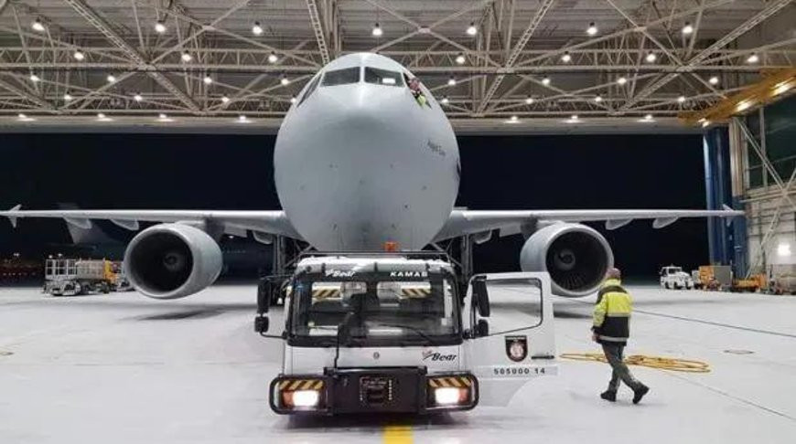 В сети появились фото "летающей больницы" для зараженных коронавирусом