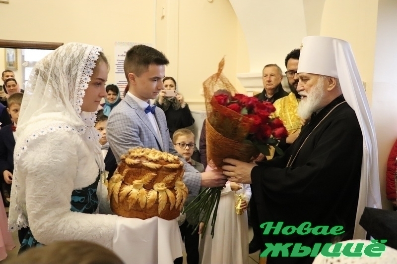Митрополит Минский и Заславский Павел возглавил праздничное богослужение, посвященное 500-летию Свято-Борисоглебского храма Новогрудка (+видео)