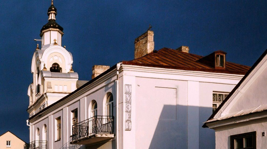 Копии кубка святой Ядвиги из Эрмитажа передали в Новогрудок