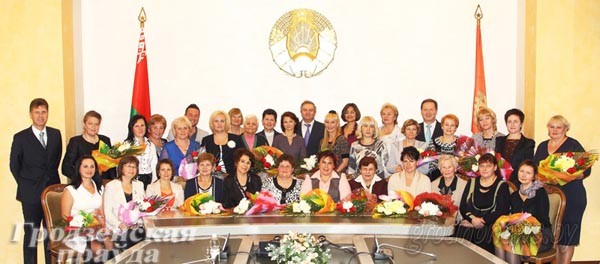 Торжественный прием у губернатора области Семена Шапиро прошел в День матери