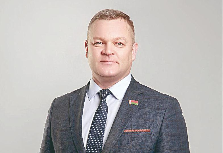 Гродненские депутаты благоустроили городское кладбище