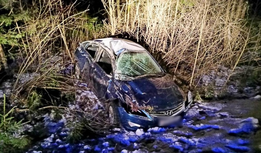 Подросток из Слонима угнал арендованный автомобиль и попал в аварию 
