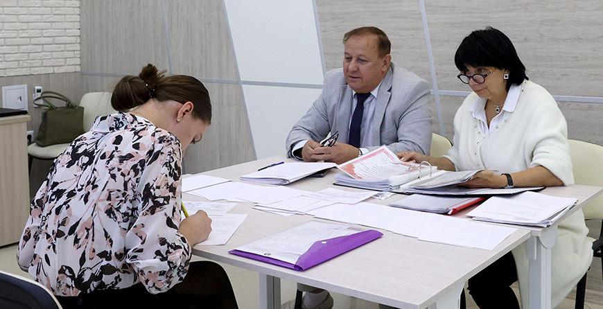 Вузы Беларуси начинают прием документов от абитуриентов