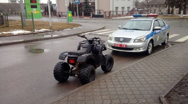 На водителя квадроцикла за поездки по Гродно составили протокол
