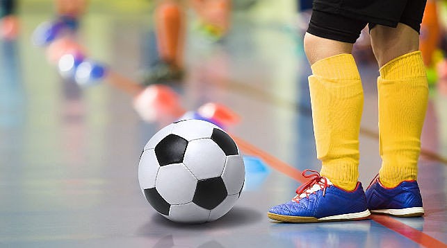 На турнире в Волковыске в футбол сыграют священники и чиновники