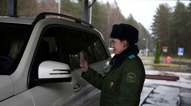 Более 880 тыс. человек пересекли белорусскую границу в новогодние и рождественские праздники