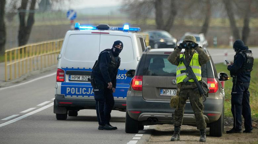 Die Welt: в Польше, ФРГ и Нидерландах действует крупная преступная сеть по перевозке мигрантов