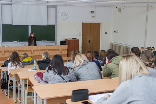 "Я в вожатые пойду!". Вожатых для детских оздоровительных лагерей готовят в ГрГУ