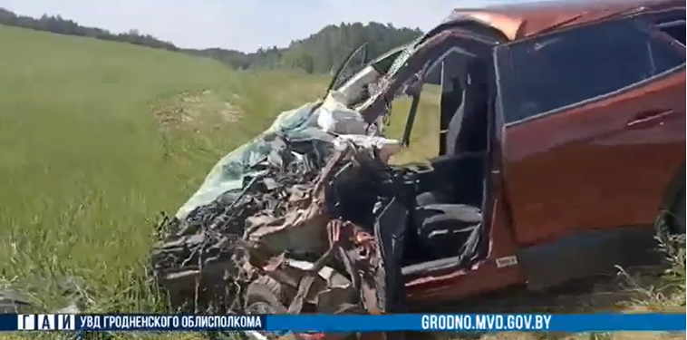 В Ошмянском районе в результате лобового столкновения пострадали два человека