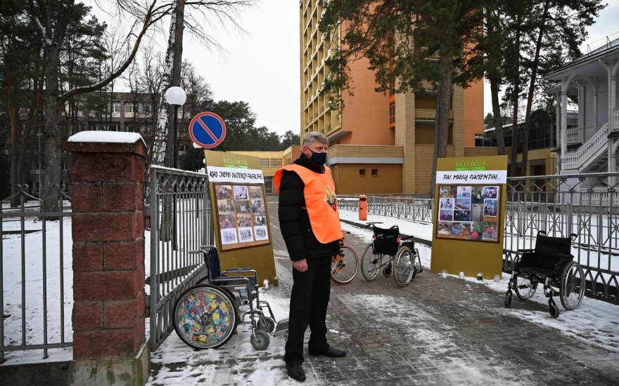 Несмотря на советы литовских властей, из почти четырехсот работников санатория Belorus в Друскининкае уволились лишь три человека