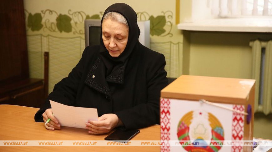 Депутаты в своей работе должны уделять внимание сохранению традиционных ценностей - настоятельница монастыря