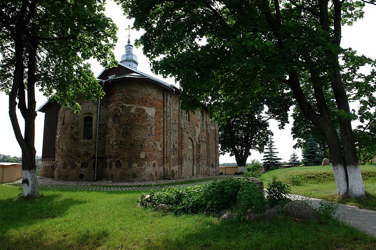 Туристы могут отправлять открытки по всему миру из гродненской Коложи