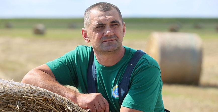 Первый комбайнер-трехтысячник определился на жатве в Гродненском районе