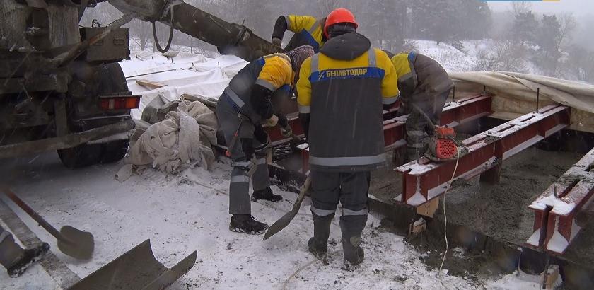 На каком этапе ремонт Поповичского моста?