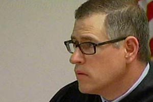 Мичиганский судья оштрафовал сам себя за зазвонивший на слушаниях телефон